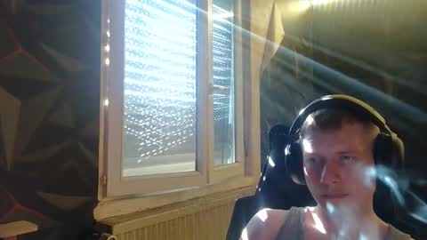 Snapshot of niglo620 chatting on 8, 4, 2026 niglo620 online show from 8, 4, 2026