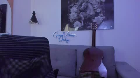 Snapshot of niickcooper chatting on 12, 12, 2024 Niick online show from 12, 12, 2024