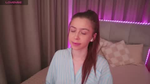 Snapshot of nikaletta chatting on 15, 6, 2026 Nika online show from 15, 6, 2026