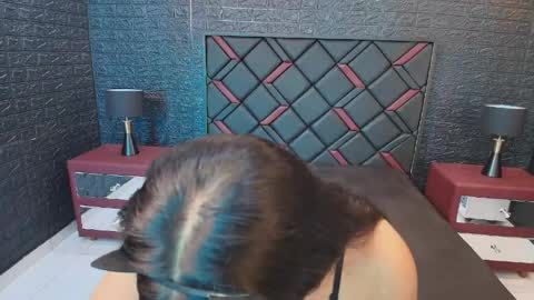 Snapshot of nikibunn chatting on 15, 5, 2026 NIKI online show from 15, 5, 2026