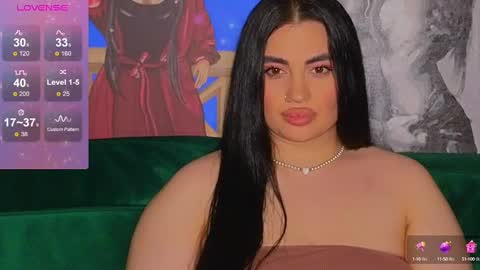 Snapshot of nikki_kardashian chatting on 9, 12, 2024 Nikki Kardashian online show from 9, 12, 2024