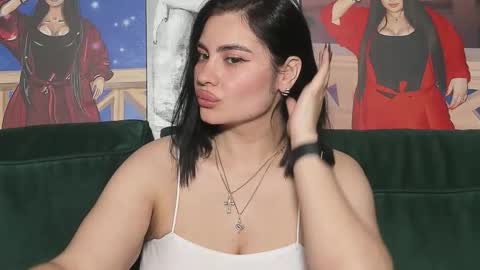 Snapshot of nikki_kardashian chatting on 3, 10, 2025 Nikki Kardashian online show from 3, 10, 2025