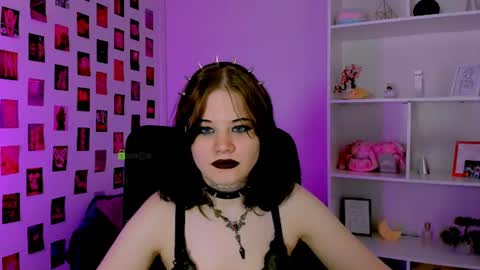 nikki_kiss_ online show from 23, 7, 2026
