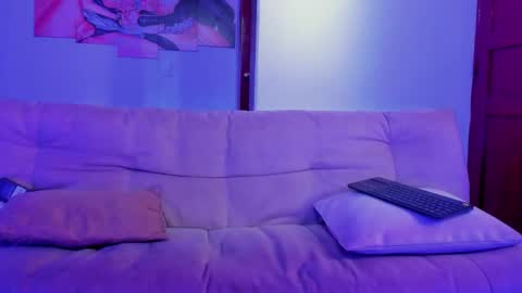 nikki_uwu online show from 7, 2, 2026