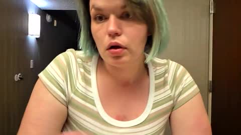 nikkithickumss online show from 4, 4, 2026
