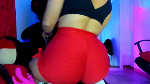   online show from 28, 1, 2025