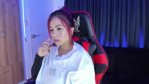   online show from 17, 10, 2025