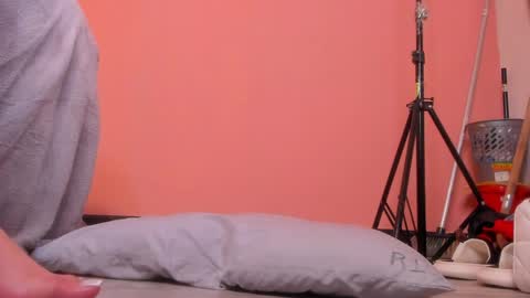 Y E S I online show from 3, 4, 2026