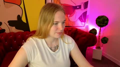 nikkyreyyy online show from 7, 6, 2026