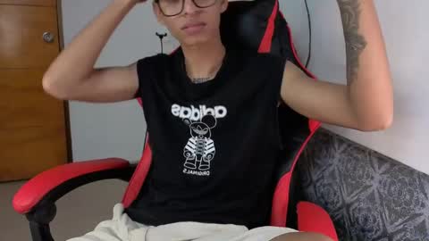 niklaus_wolf online show from 2, 4, 2026