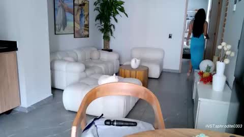 Snapshot of nikol_je chatting on 25, 2, 2026 Nicole cam online show from 25, 2, 2026