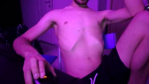 Snapshot of nikolasnik50 chatting on 3, 11, 2025 Nikolas50 online show from 3, 11, 2025