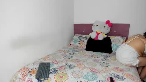 Snapshot of nikoleevanss chatting on 5, 2, 2026 Nikole online show from 5, 2, 2026