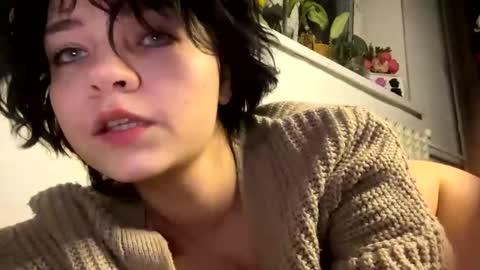 Snapshot of nikoli_naw chatting on 19, 1, 2025 nikoli_naw online show from 19, 1, 2025