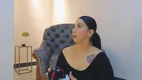  NIKY SMIT  online show from 1, 12, 2025