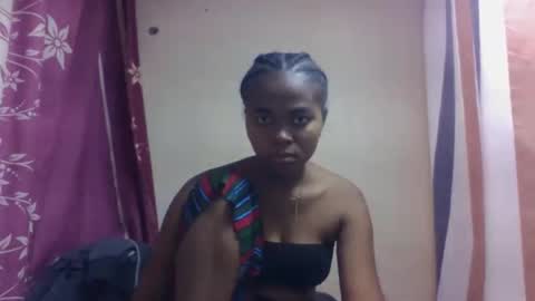 Snapshot of nilahmarie chatting on 25, 9, 2025 nilah online show from 25, 9, 2025