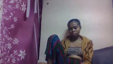 Snapshot of nilahmarie chatting on 13, 10, 2025 nilah online show from 13, 10, 2025