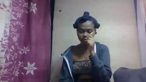 Snapshot of nilahmarie chatting on 18, 10, 2025 nilah online show from 18, 10, 2025