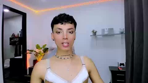 Snapshot of nilam217 chatting on 19, 9, 2025 Nilam online show from 19, 9, 2025