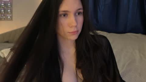 Snapshot of nimfaheart chatting on 4, 2, 2025 Jennet online show from 4, 2, 2025