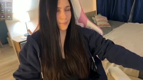 Snapshot of nimfaheart chatting on 13, 2, 2025 Jennet online show from 13, 2, 2025