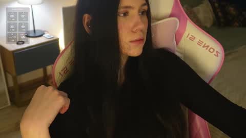 Snapshot of nimfaheart chatting on 19, 2, 2025 Jennet online show from 19, 2, 2025