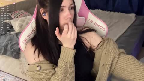 Snapshot of nimfaheart chatting on 12, 3, 2025 Jennet online show from 12, 3, 2025