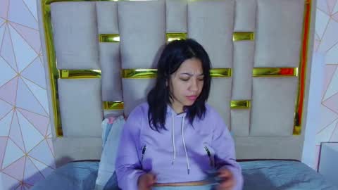 Nina Carther online show from 4, 2, 2026