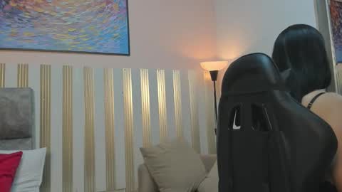 nina_glow_ online show from 12, 3, 2026