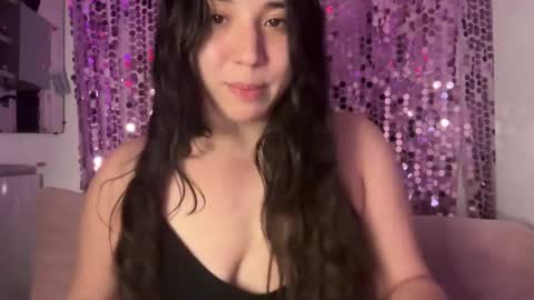 nina_lovez online show from 12, 3, 2025