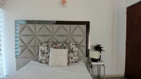  Nina  online show from 2, 10, 2025