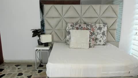  Nina  online show from 29, 10, 2025