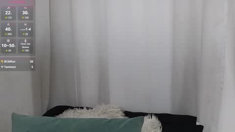 Ninaa fox online show from 7, 11, 2025