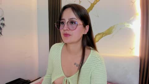 Nina online show from 1, 6, 2026