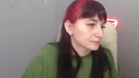 ninaflawlees online show from 27, 2, 2026