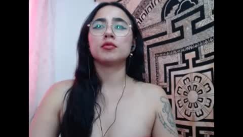N I N A online show from 23, 12, 2024