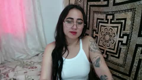 N I N A online show from 27, 9, 2025