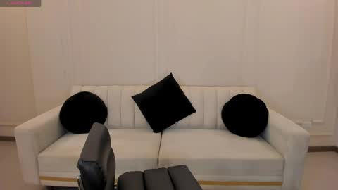  Nina  online show from 26, 5, 2026