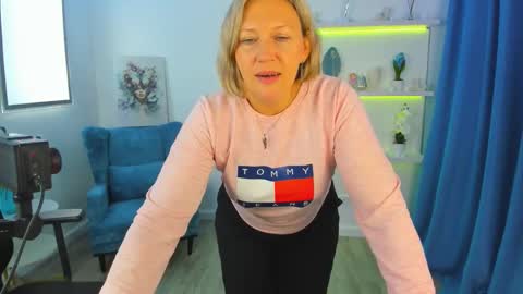 ninastarle online show from 12, 10, 2025