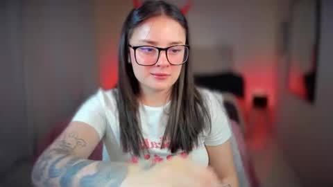 ninavolkov online show from 12, 2, 2025