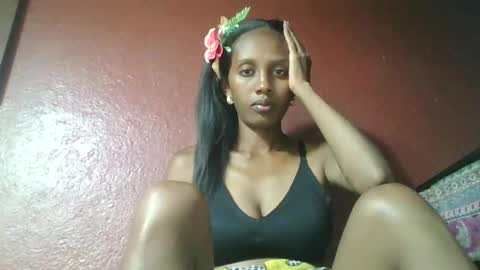 ninie246746 online show from 12, 1, 2025