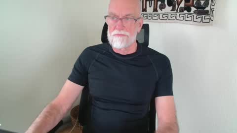 Snapshot of nipplesilverdad chatting on 19, 1, 2025 Nipplessilverdad online show from 19, 1, 2025