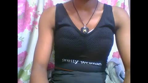 Snapshot of nirinahfy chatting on 3, 11, 2025 nirinahfy online show from 3, 11, 2025