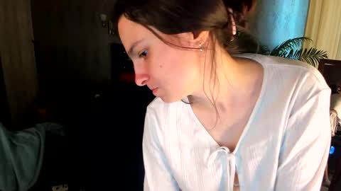 Snapshot of nishira_shy chatting on 9, 5, 2026 nishira_shy online show from 9, 5, 2026