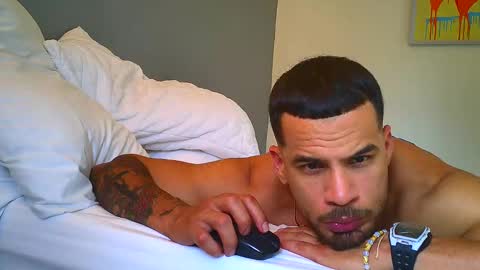 Snapshot of nixon347932 chatting on 2, 3, 2025 Nicolas Muscle online show from 2, 3, 2025