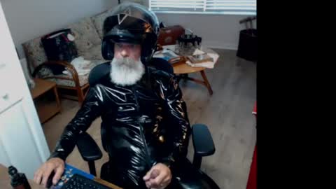 Snapshot of njdbear chatting on 25, 6, 2026 Don online show from 25, 6, 2026