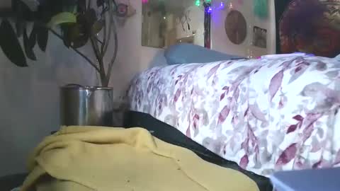 Leah online show from 8, 9, 2025