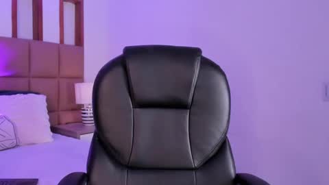 Snapshot of noadream chatting on 6, 10, 2025 NoaDream online show from 6, 10, 2025