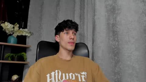 Snapshot of noah_brigth chatting on 19, 2, 2025 Noah Brigth online show from 19, 2, 2025