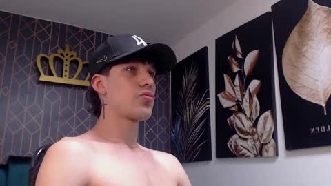 Snapshot of noah_brigth chatting on 2, 3, 2025 Noah Brigth online show from 2, 3, 2025